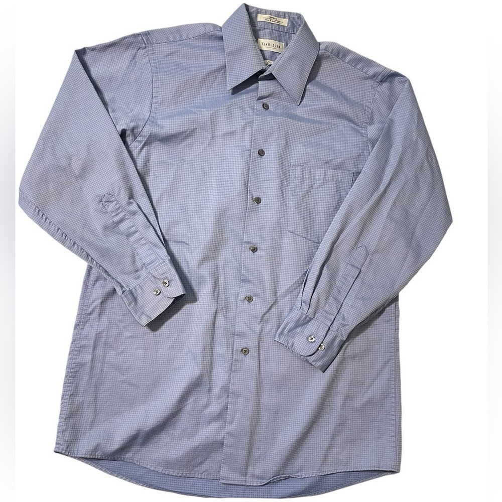Van Heusen Blue Dress Men’s Shirt 15.5 Neck x 32/33 Medium Long Sleeve